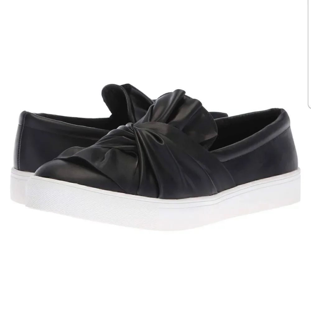 MIA zenia athletic shoes